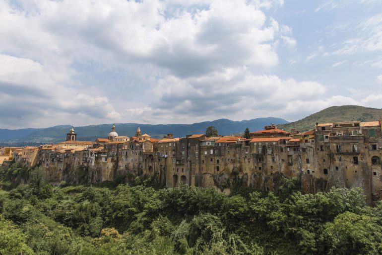 Sant'Agata De Goti (fotodi Cesare Molfese, concorso TCI)