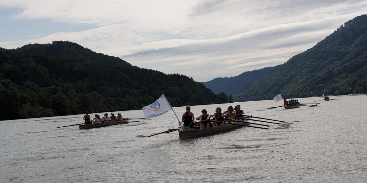 Una canoa: quest'anno l'impresa sul Danubio sarà all'insegna dell'inclusione