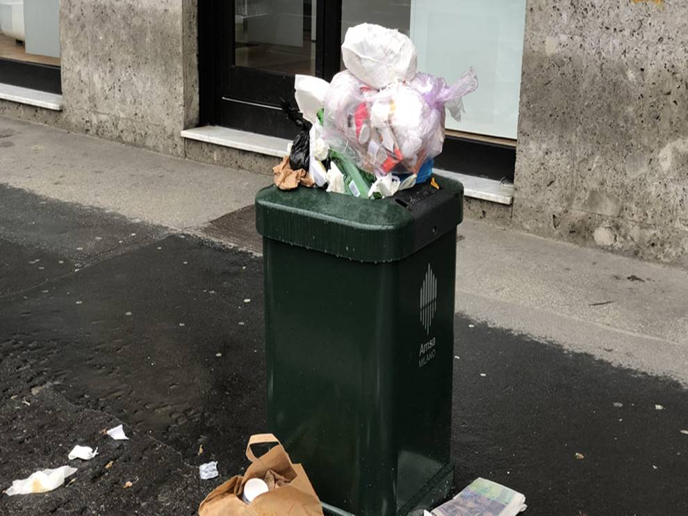 Cestino di rifiuti a Milano