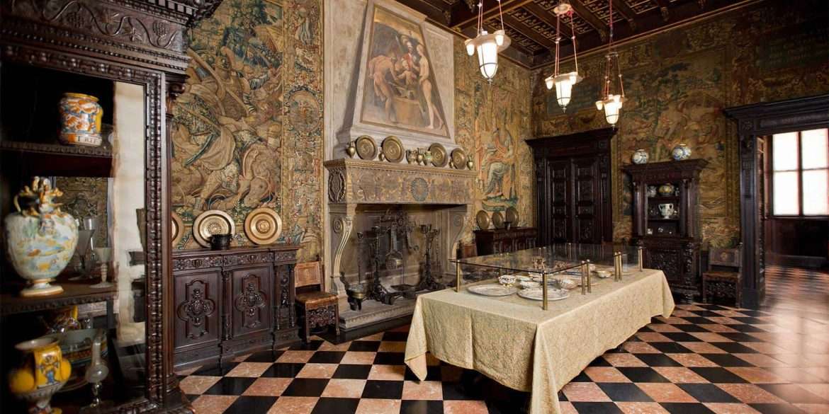 Una sala del Museo Bagatti Valsecchi che partecipa alla giornata per il risparmio energetico