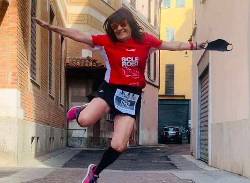 Merilù corre la Milano Marathon con AISM