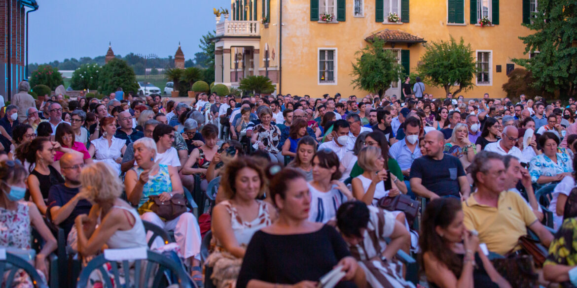 Pubblico del Festival Filosofi lungo l'Oglio